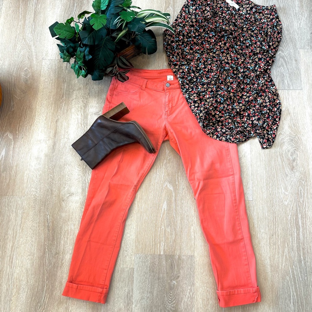 Arizona super skinny jeans size 17. Excellent condition. Gr8 for FALL!